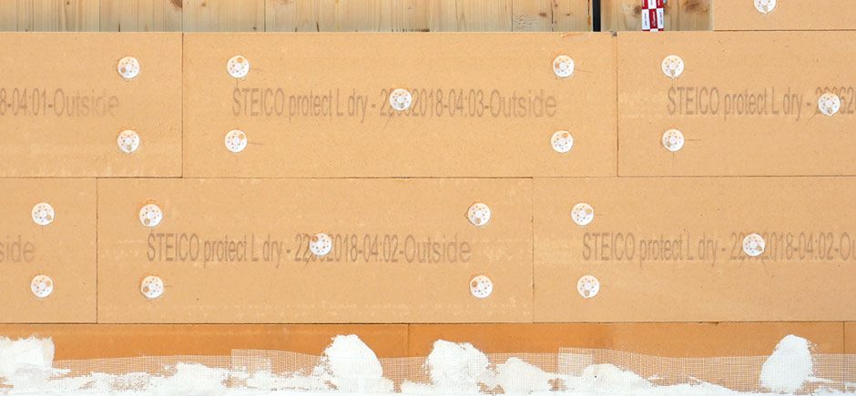 Plataforma de distribución de fibra de madera STEICO